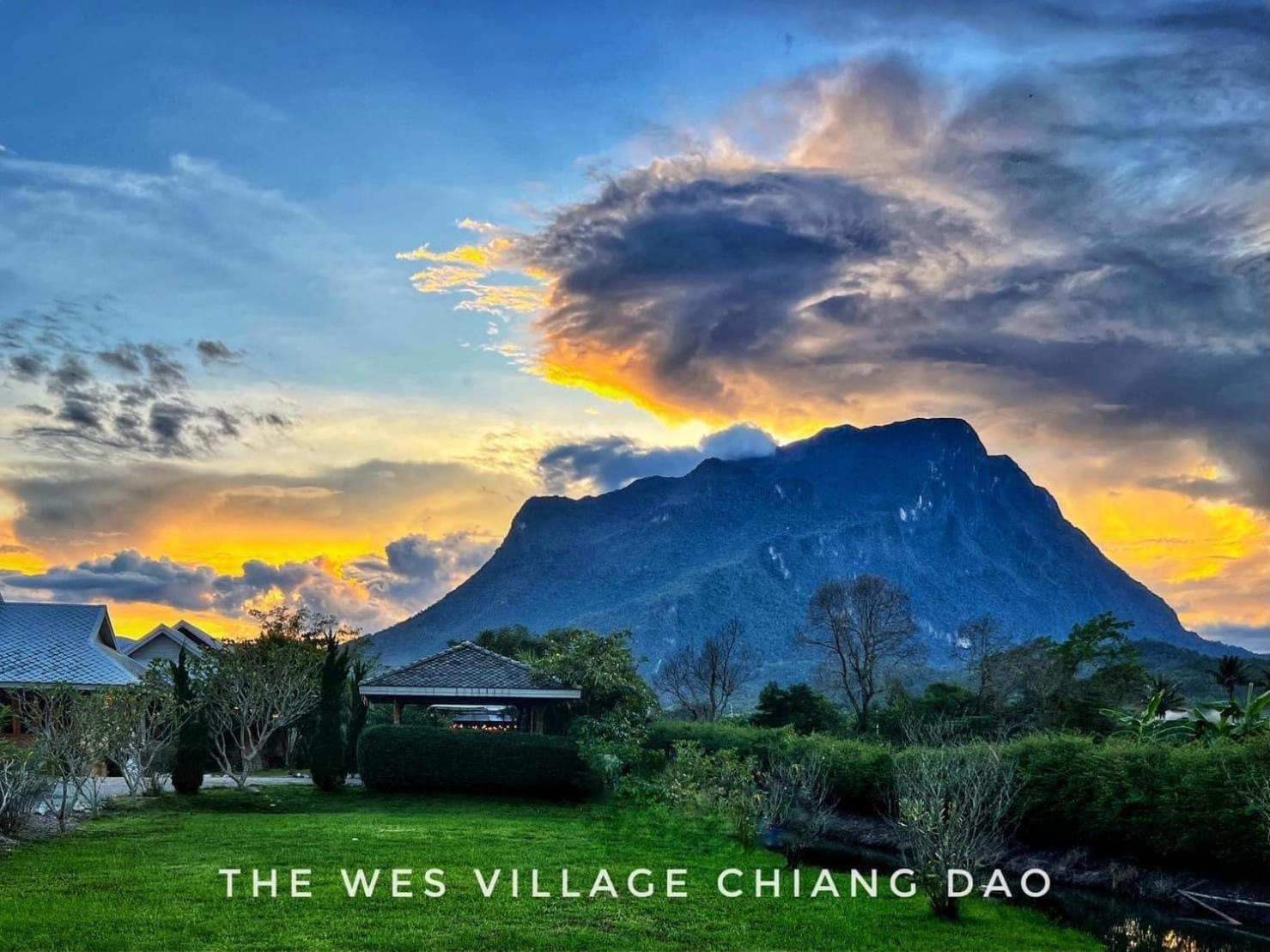 The Wes Village, Incl Free Breakfast & 100 Thb Food Gift Chiang Dao Exterior photo